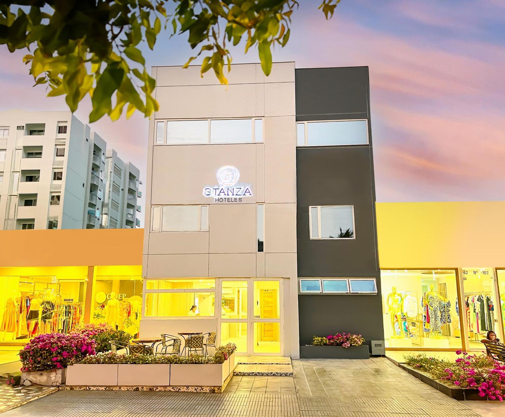 Stanza Hotel Monteria Exterior photo